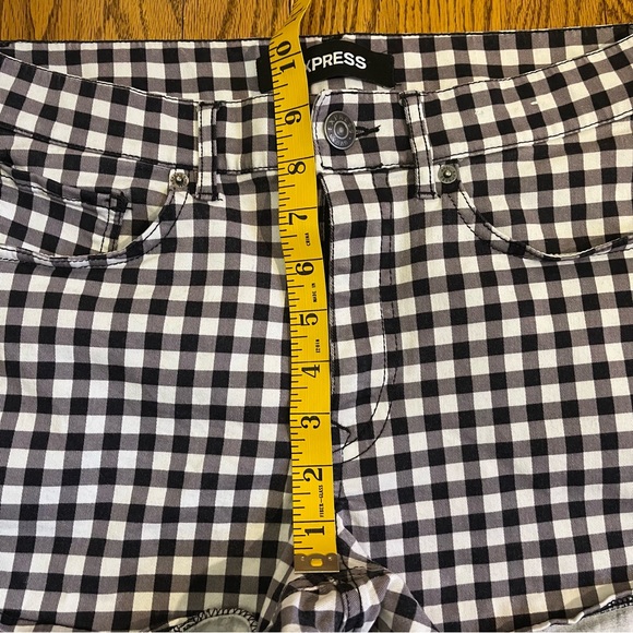 Express Black & White Gingham Check Stretch High Rise Shortie - Picture 11 of 11